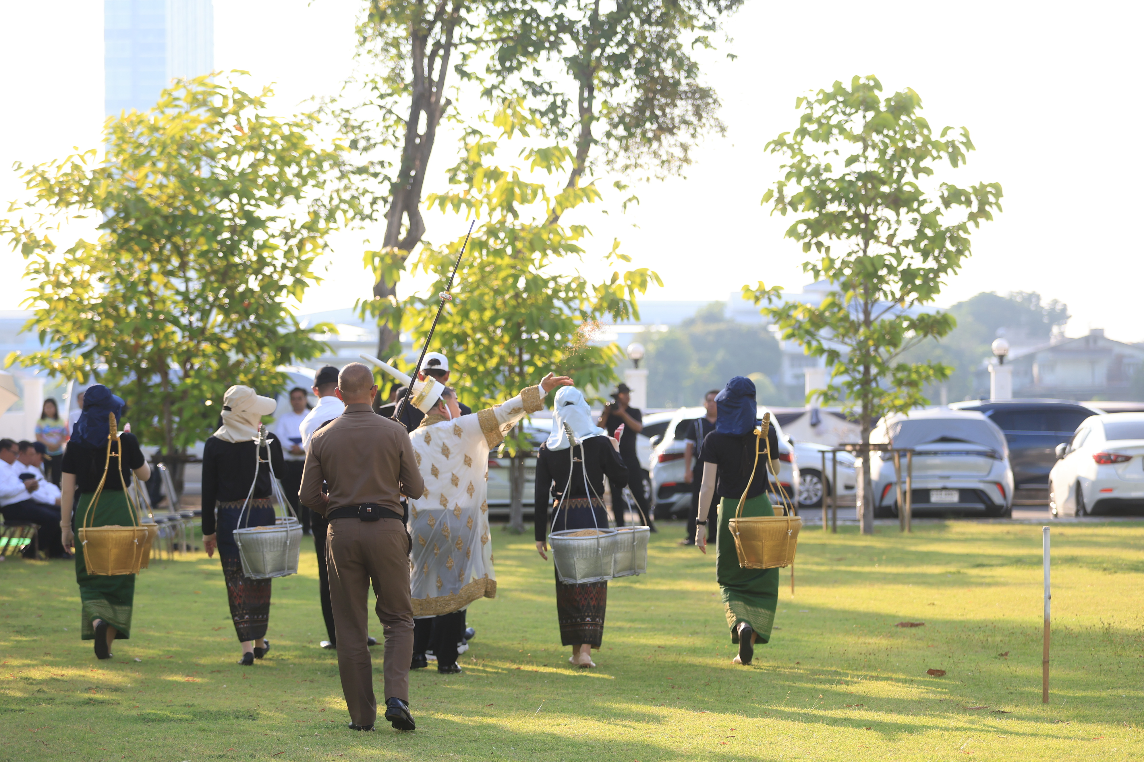 title - ส.ป.ก. ร่วมฝึกซ้อมริ้วขบวนอิสริยยศ ในพระราชพิธีพืชมงคลจรดพระนังคัลแรกนาขวัญ ประจำปี 2569 (ซ้อมกรณีพิเศษ ครั้งที่ 1)